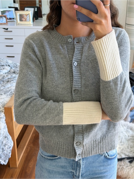 Barneys New York Sweaters - Barneys New York Gray & Cream Rib-Cuff Button-Front Women's Sweater
